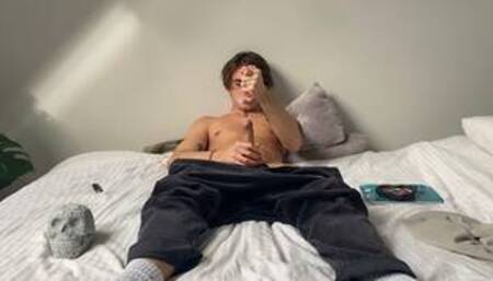 Hot Boy Jerks Off while Smoking - Close Up Cumshot IG: @deadpwcca