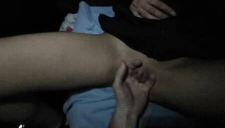 Meine süße Freundin aus Frankfurt zum Orgasmus gefingert, sie stöhnt :-)