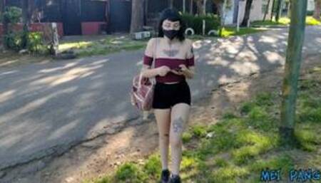 Se deja coger por el amigo de su padre luego de haber sido pillada fumando marihuana ft John Lemon