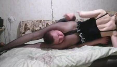 Headscissors ko in pantyhose