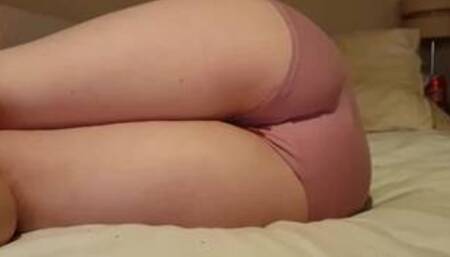 ⭐ Alice - Cute Bedwetting Compilation - 20 minutes of non stop bedwetting!