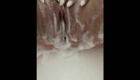 Cum Play with me in the Shower