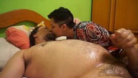 DIARY OF AN EX YOUTUBER BROCHA EPISODE 1 MASSAGE WITH DUDA HUGNEN ALMOND OIL