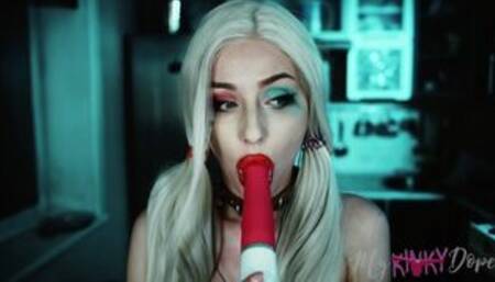 ASMR Cosplay of Harley Quinn