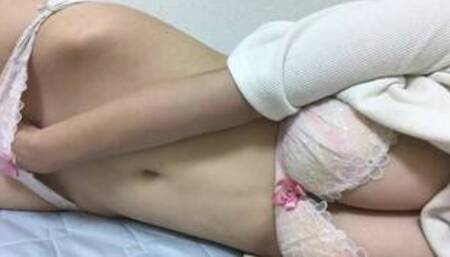 【個人撮影】添い寝アングルでエッチなことを始める女子高生