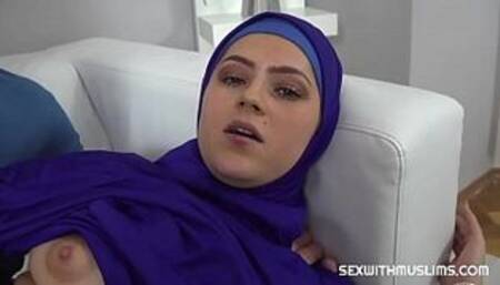 Vain Muslim woman fucked back to reality