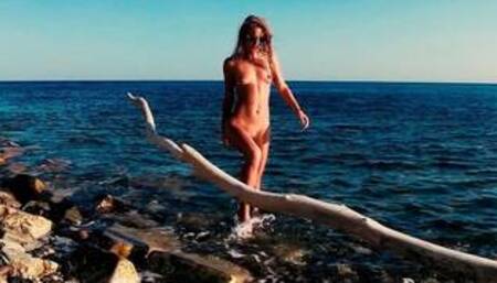 Nude Tourism - Wild Russia / Sasha Bikeyeva