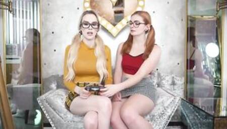 Roxy Cox - Daddy Punishes Gamer Girls w Huge Facial