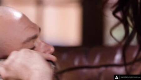 MODERN-DAY SINS - Trans Hottie Ariel Demure Is ALMOST CAUGHT FUCKING Tori Easton's CHEATING BF!