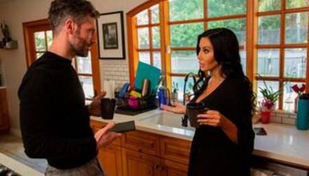 Sybil Stallone is tired of her husband's bullying and his little dick