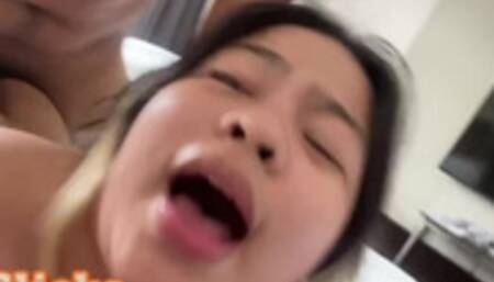 Gave my BF dessert in bed kasi ang tigas ng titi nya habang nagpapahinga????