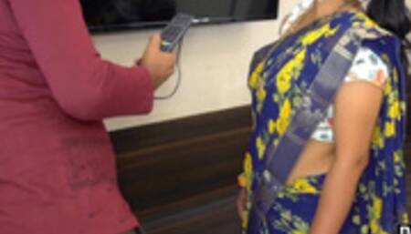 Desi Pari Bhabhi Seduces TV Mechanic For Sex With Clear Hindi Audio