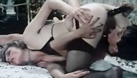 Retro Lesbian Studio