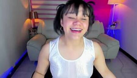 Lila Jordan does crazy faces