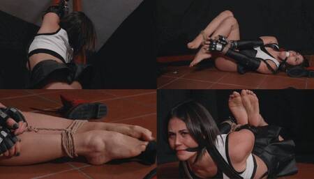 Mia - Big trouble for Tifa (mobile)(C)