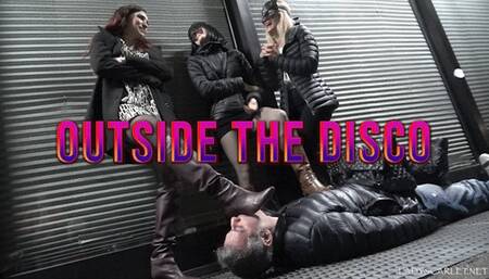 Lady Scarlet - Outside the disco (mobile)