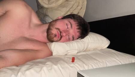 macrophilia vore - giant accidentally swallows tiny