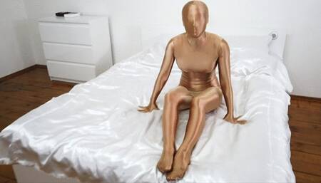 Golden Zentai Girl