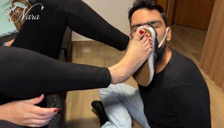 Nara makes Hex smell, clean and gag on her stinky feet