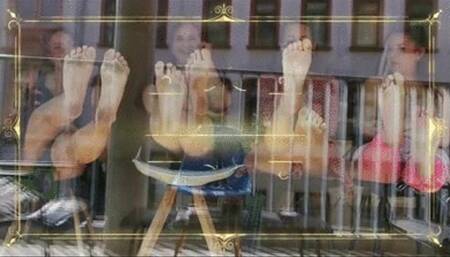 Offenbacher Mean Chicks - Das Spanner Fenster - GERMAN