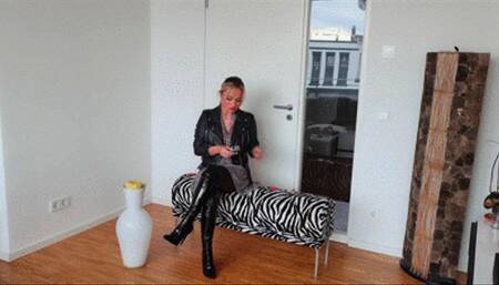 Leather Bitch Smoking 2 (HDTVWMV) – Lady Olga