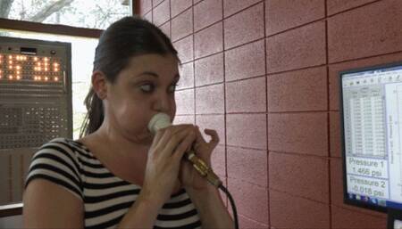 Scarlet Tests Her Lung Capacity and Blowing Pressure (MP4 - 720p)