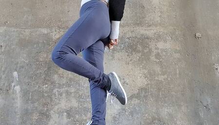 Outdoor navy leggings wetting peeing