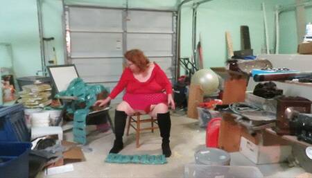 Nurse Vicki Pops packing bubbles bags