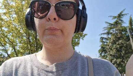 Original Bose headphone fetish