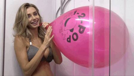 Coxy Shower Blow To Pop