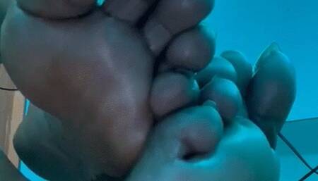 NJ Americana Student's Meaty, Wrinkled Soles Crossed Nicely for Your Enjoyment Pt 2