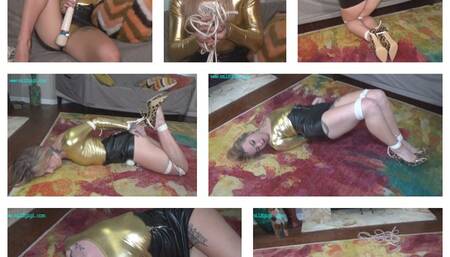 BABYSITTER PROBLEMS FOR LEGGY BLONDE_MP41