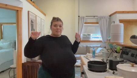 Chloe in the Kitchen!!