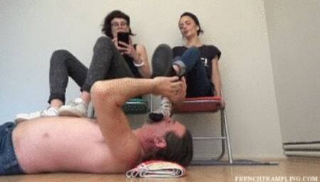 2182 Socks worship Melanie Nathalie