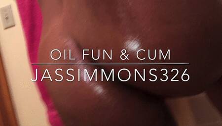 College Amateur oils her whole body and fingers her hairy pussy