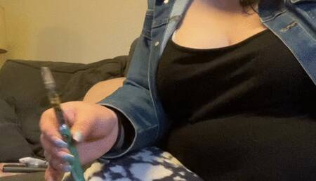 Foot fetish foot tease BBW Sassy Sofia talks dirty showing bare soles with toe spreads