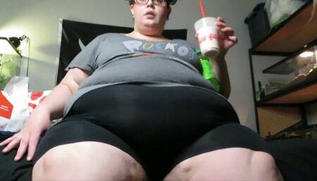 Mukbang Babe