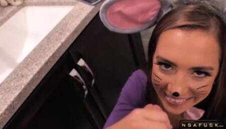 Cosplay Cutie Gets Clawed by a Crustacean Part 1