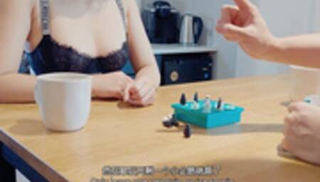 Bed Time Game With My Cute Asian Girlfriend - 和我中国小女友的睡前小游戏