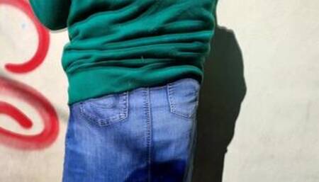 Pissing my denim skirt in public