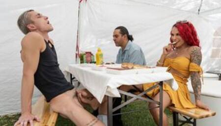 Busty TS Foxxy barebacked by bfs stepson