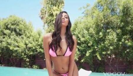 Gianna Dior gets desired squirt orgasm