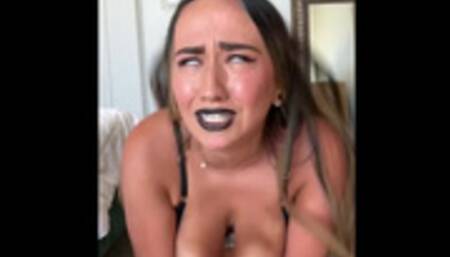 Curvy slut humps pillow HARD & FAST to cum