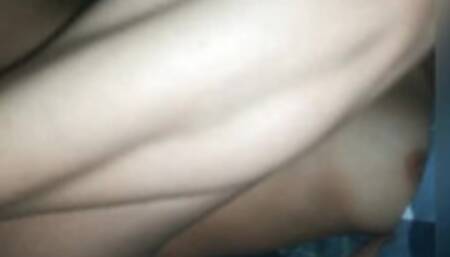 Mi Amiga Flaca de 18 años le encanta que la coja mientras su novio está de viaje