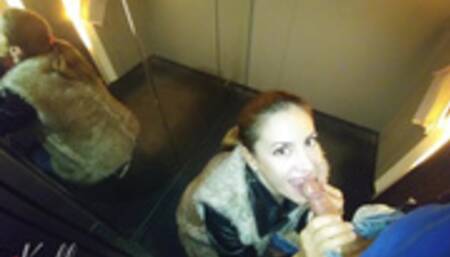 College girl blowjob in the elevator. WetKelly