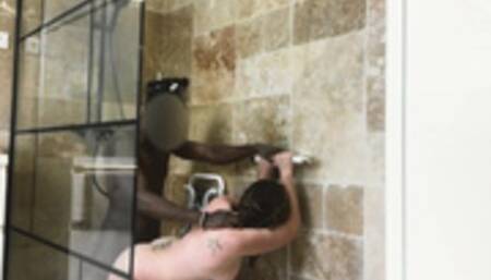 SEXTAPE in the shower with the big ass maid - BBC PAWG - Amateur Interracial - WP