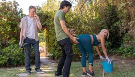 Lil Humper Gang Finds A MILF To Fuck