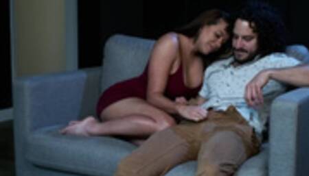 Echamos un polvo en el cine sin que la empleada se diera cuenta