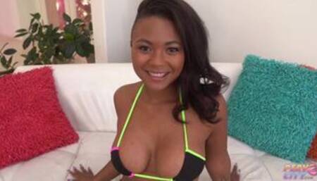 Avery Jane Fisting Solo Session