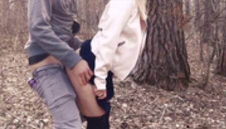 girl fucked in the park, real risky public sex!